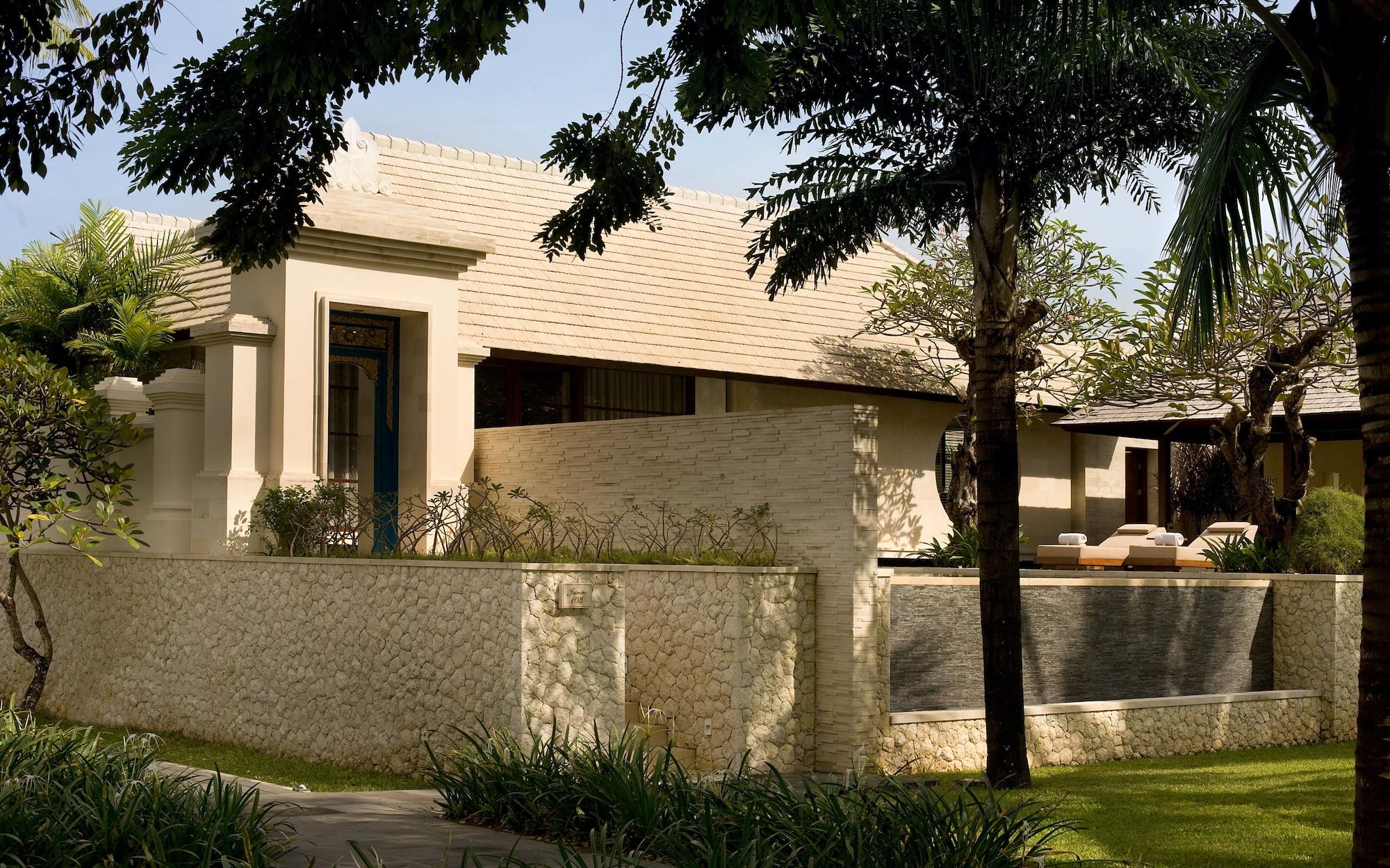 The Royal Santrian Villa Nusa Dua  Buitenkant foto